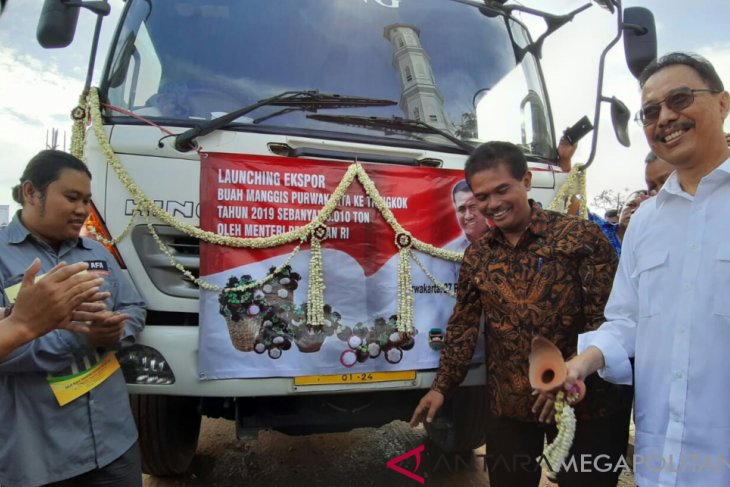 Sekjen Kementan lepas ekspor manggis di Purwakarta