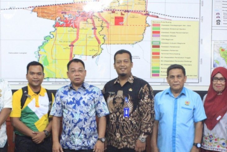 305 pegawai Kemenkumham wilayah Cipurwabesuka diangkat PNS