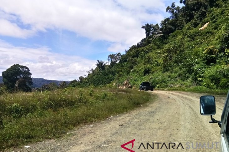 Jalur alternatif Jalan Nasional Lintas Tengah Batu Jomba bisa dilalui
