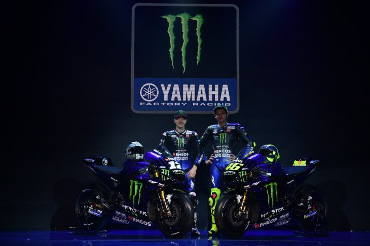 Valentino Rossi berpesan kepada pebalap Indonesia untuk terus belajar