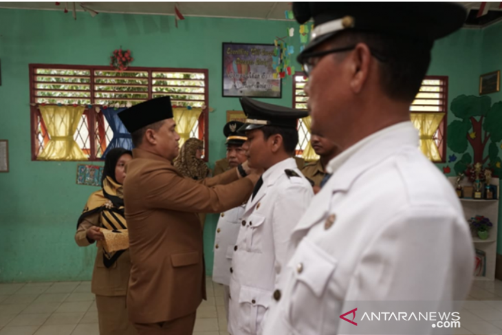 Bupati Batubara minta camat bekerja penuh dedikasi