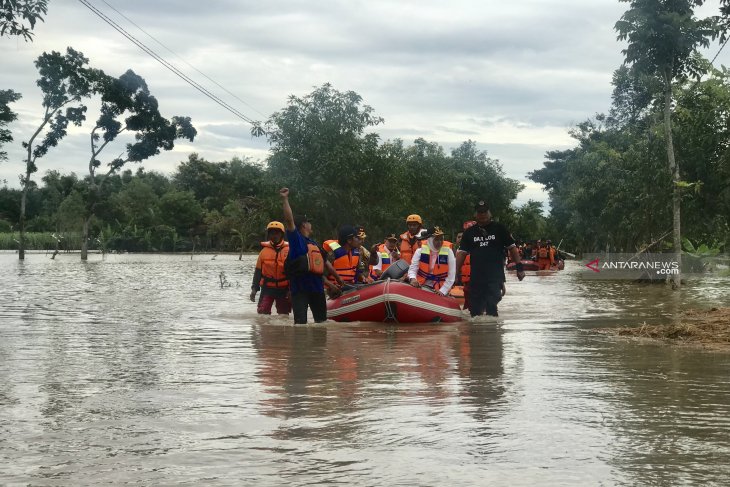 Bupati Madiun berlakukan status pemulihan bencana banjir