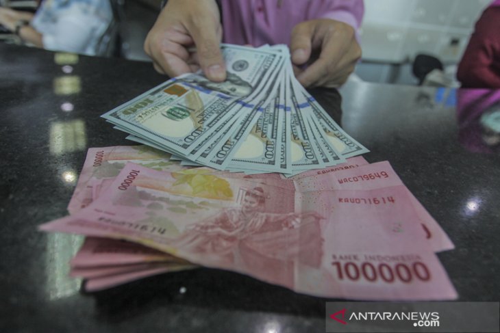 Rupiah menguat 12 poin Kamis pagi