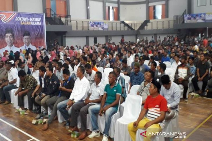 Relawan dan simpatisan deklarasi pemenangan Jokowi-Ma'ruf di Aceh Barat