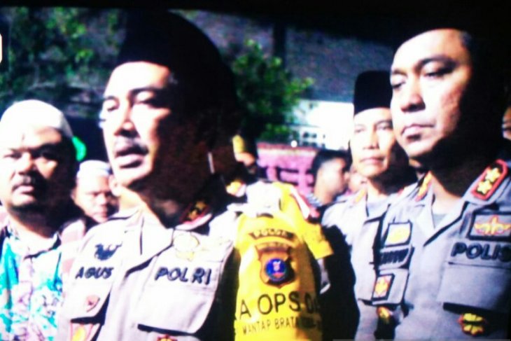 Kapolda Sumut: Alfatihah untuk almarhumah ibunda Ustadz Abdul Somad