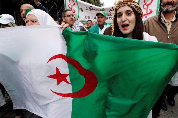 Bouteflika mengundurkan diri sebagai presiden Aljazair setelah didemo