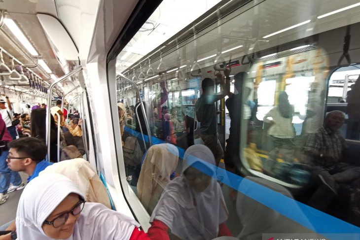 Rangkaian MRT menjadi 16 setelah April