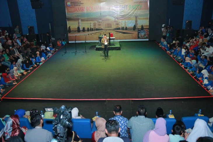 Gubernur: seni dan budaya pemersatu bangsa