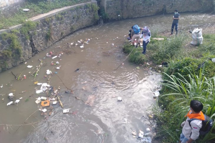 Kabupaten Sukabumi hasilkan 250 ton sampah plastik setiap hari