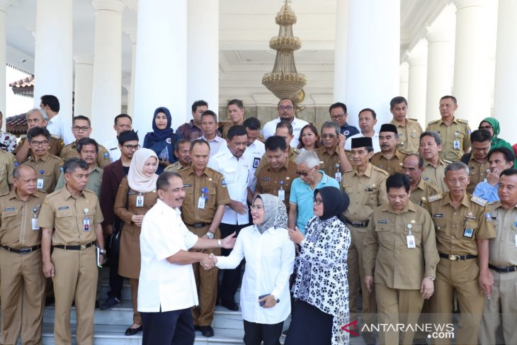 Ini dia, Bupati Serang dan Menpar komitmen wujudkan 'Anyer Reborn'