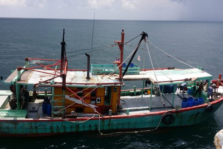 Fisheries Ministry seizes another Malaysian-flagged fishing boats