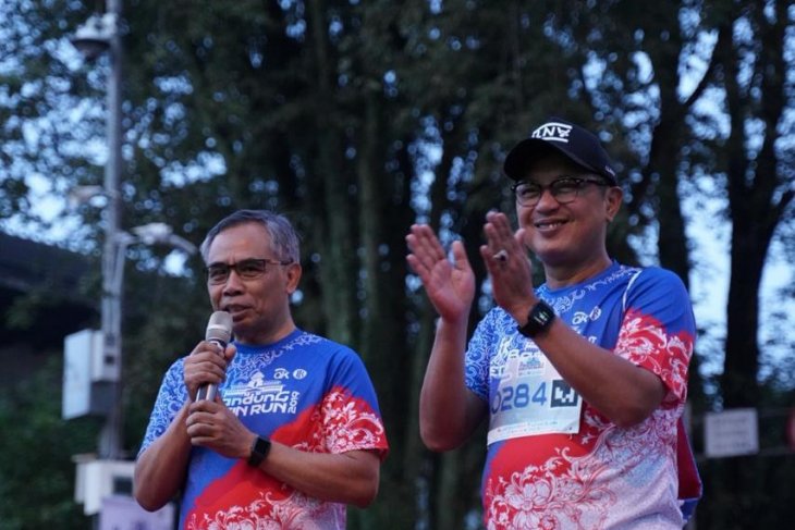 OJK-BI berkomitmen tingkatkan edukasi dan literasi keuangan
