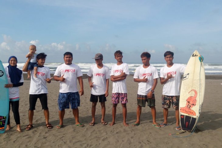 Tiga atlet Serang ikuti Parangtritis National Surfing Competition 2019