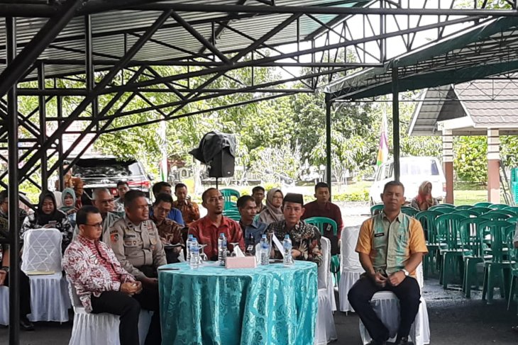 Panitia lelang terima uang jaminan Rp2 miliar lebih (Video)