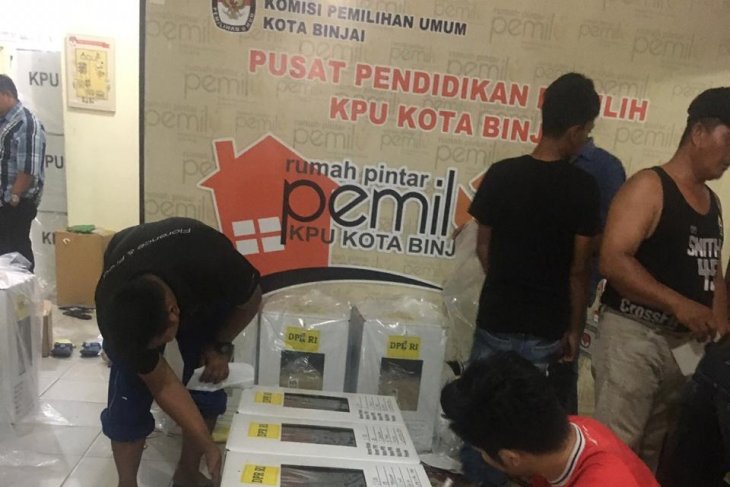 KPU Binjai rampungkan alat kelengkapan untuk TPS