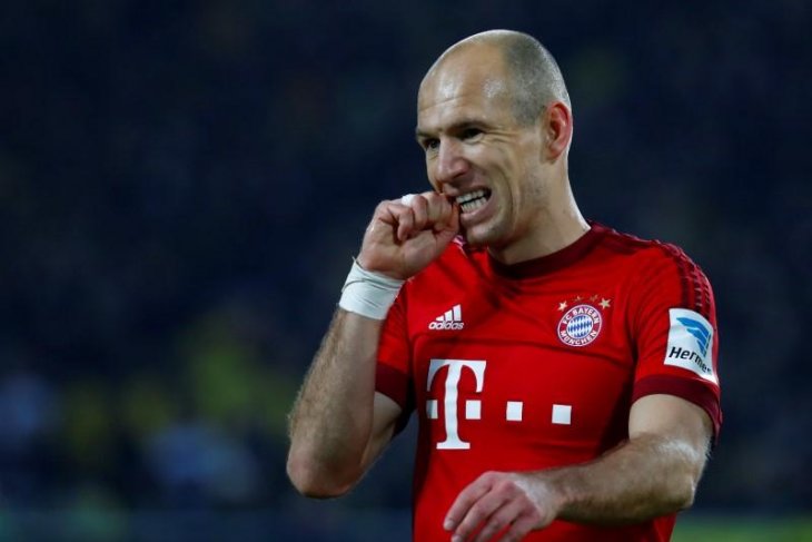 Robben gantung sepatu dari sepak bola profesional