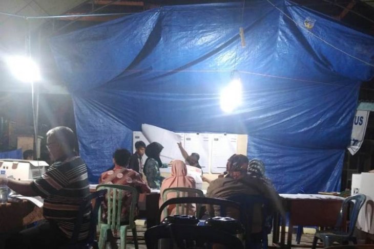 Penghitungan suara sejumlah TPS di Penajam lebih lama
