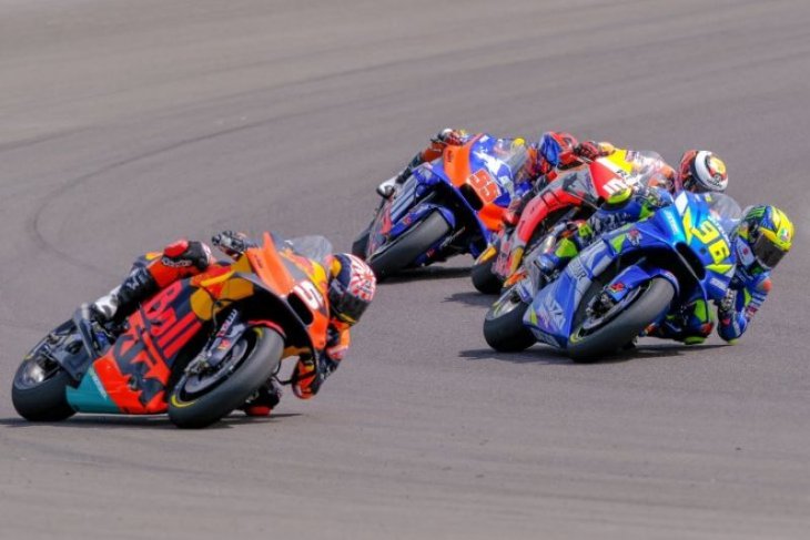 Pembalap Tim Suzuki Joan Mir lanjutkan perawatan di Barcelona usai kecelakaan MotoGP