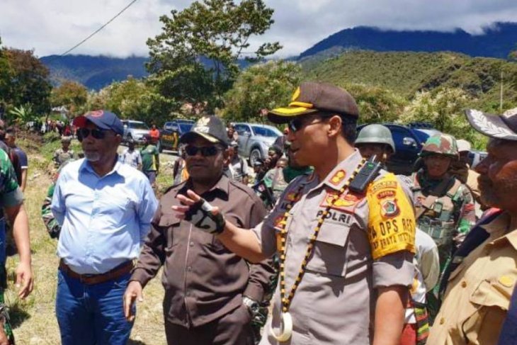 Bayi ditemukan tewas di tempat sampah