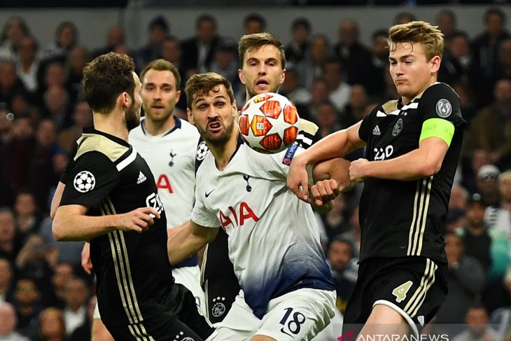Berikut prediksi Ajax vs Tottenham