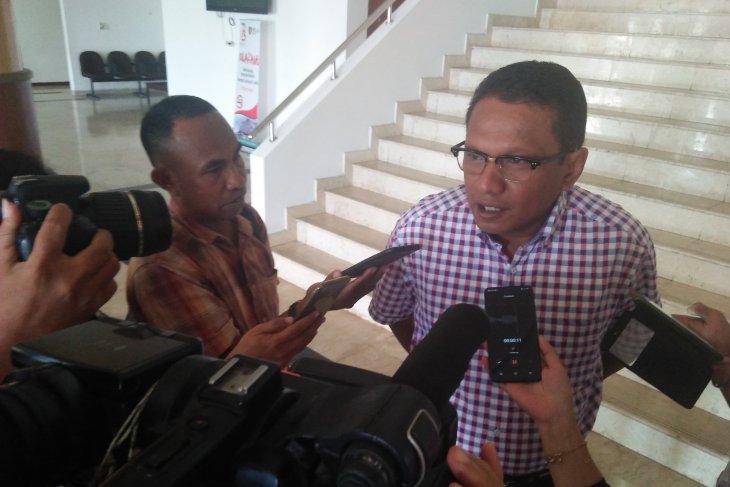Petugas RSUD Haulussy harus berikan layanan lebih baik