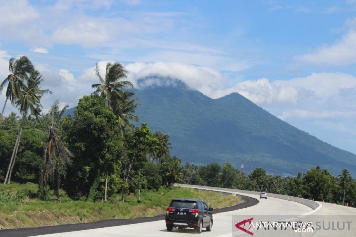 Konstruksi fisik tol Manado-Bitung seksi I serap anggaran Rp2,67 triliun