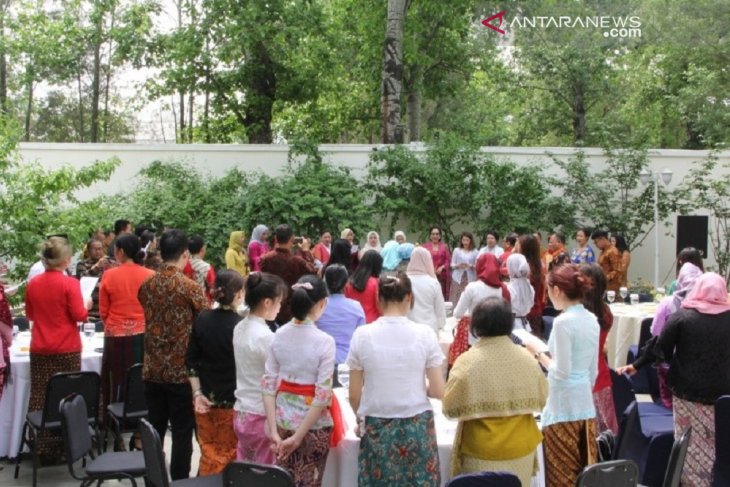 WNI di Beijing rayakan Kartini dengan hidangan sup pangsit