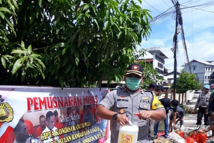 Polres Ambon ungkap modus baru pemasokan sopi