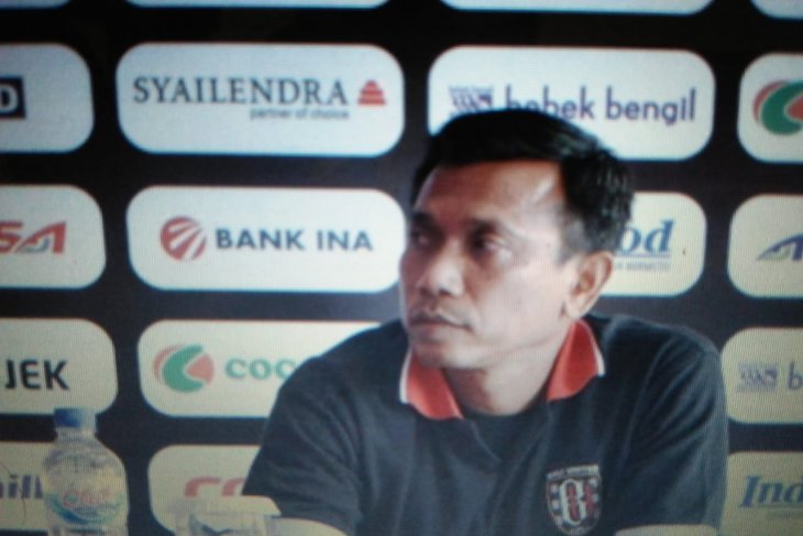 Persita Tangerang terapkan pola 4-2-3-1 latihan saat puasa