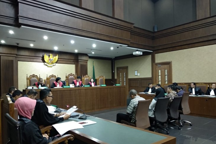 4 Pejabat Kementerian PUPR didakwa terima suap dan gratifikasi