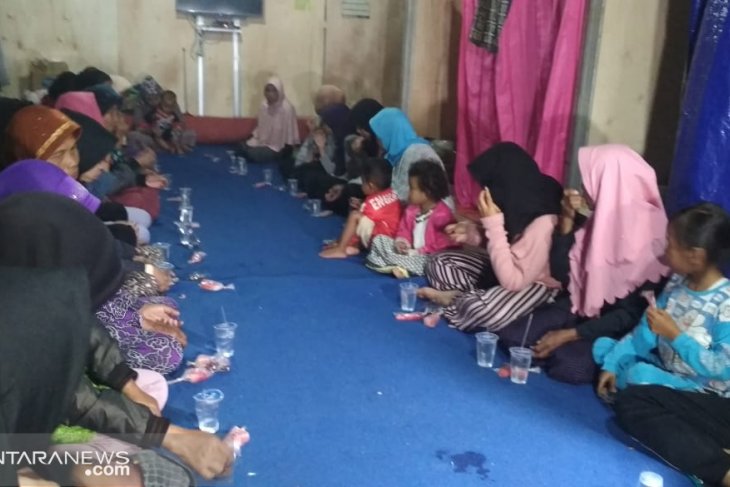 Persediaan logistik korban pergeseran tanah mencukupi hingga akhir Ramadhan