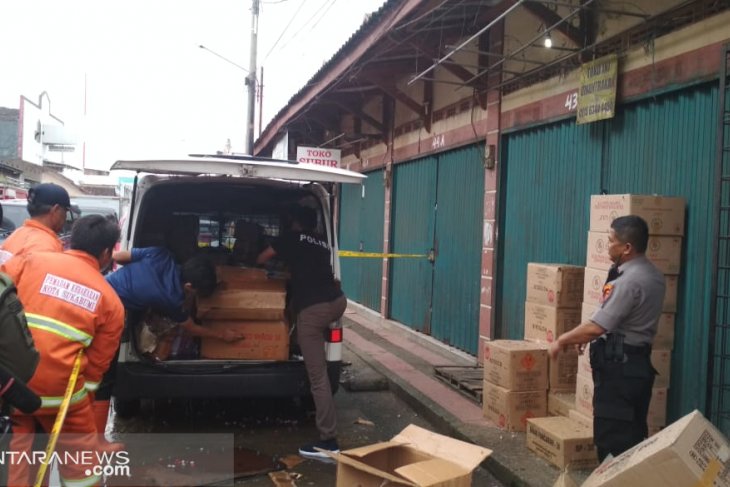 Pemilik toko petasan di Sukabumi menjadi tersangka ledakan