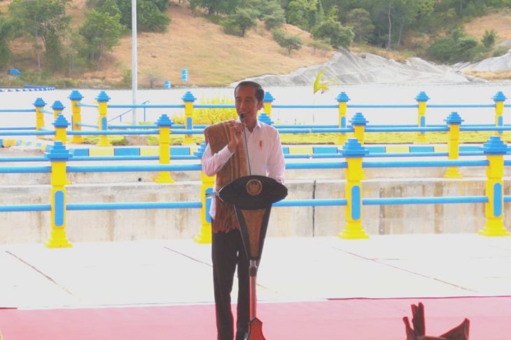 Presiden Jokowi akui defisit transaksi dan perdagangan merupakan persoalan besar