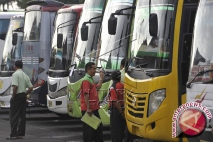 Tiket pesawat mahal, peningkatan penumpang darat diprediksi capai 15 persen