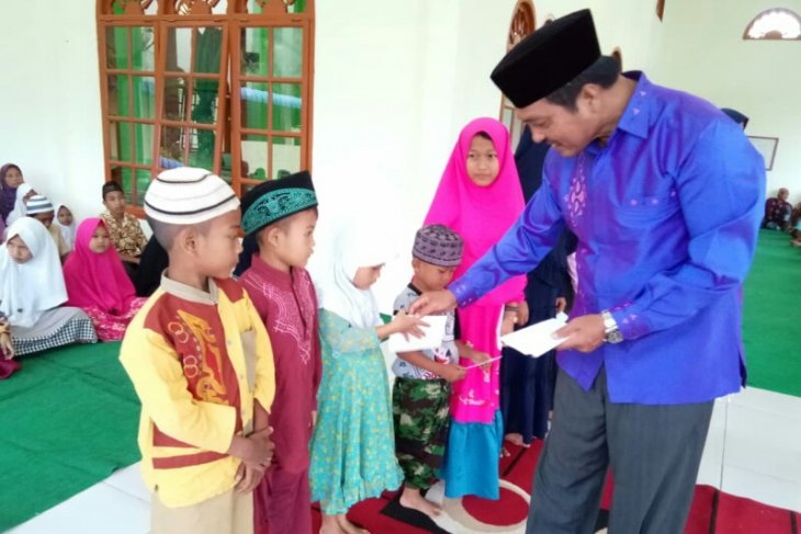 Wakil Bupati Simalungun buka puasa bersama warga Moho