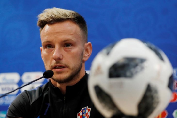 Soal Rakitic, fans Manchester United terpecah