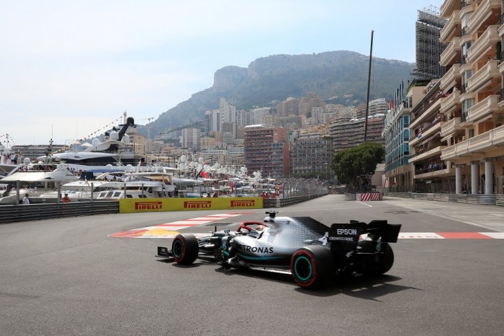 Hamilton posisi pertama kualifikasi GP Monaco