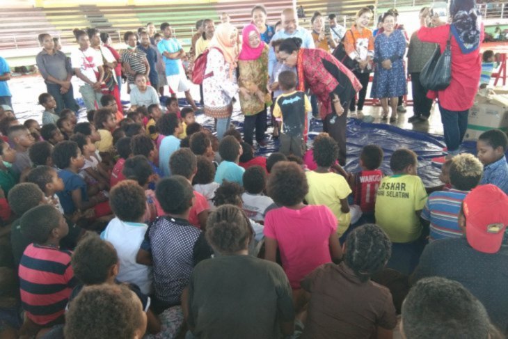 Medco-Kitong Bisa beri trauma healing korban banjir Sentani