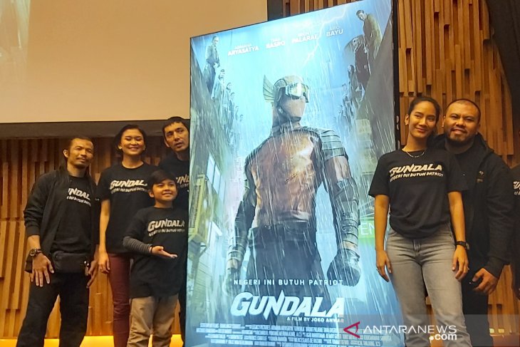 Resensi - Lukanya batin Gundala dan rating Joko Anwar