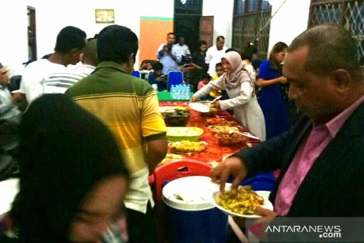 Dispar Malra buka puasa bersama komunitas pariwisata Kei