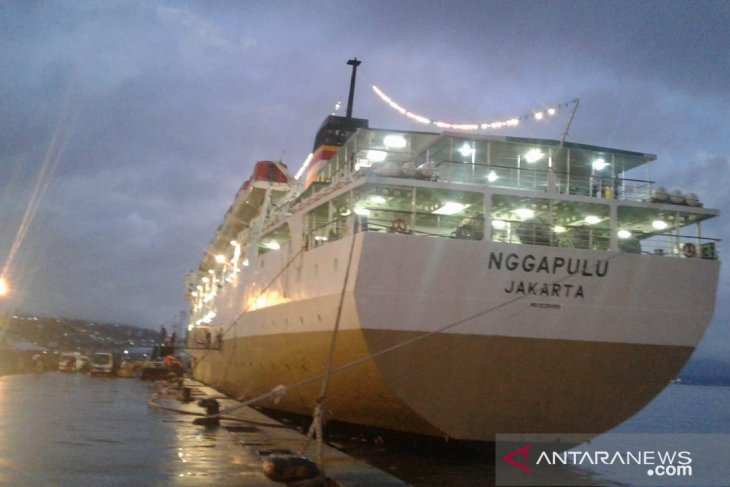 Puncak arus mudik lebaran di pelabuhan Ambon 2 Juni