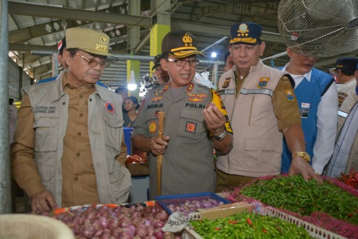 Harga cabai merah dan bawang putih dongkrak inflasi Jambi