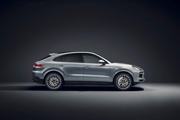 Porsche hadirkan varian Cayenne S Coupe baru, harganya Rp1,6 miliar