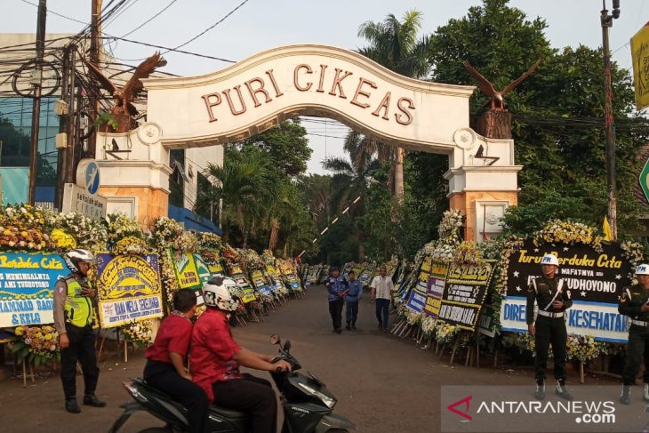 Sisi humanis Ani Yudhoyono di IG hingga game untuk mudik