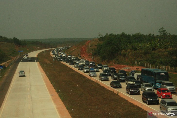 Tercatat hampir 750 ribu kendaraan sudah tinggalkan Jakarta