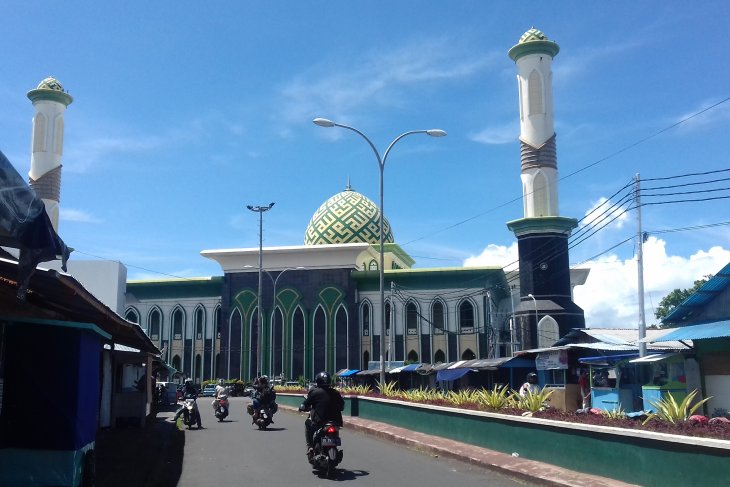 Polda Malut siapkan areal parkir Shalat Id di Masjid Al-Munawwar