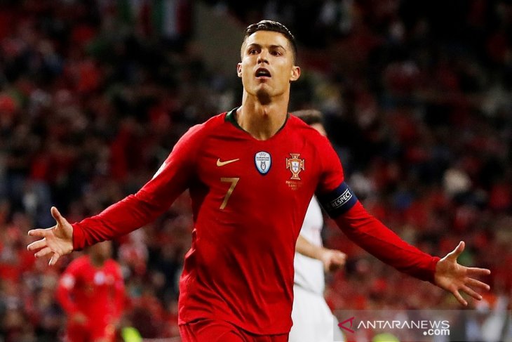 Cristiano Ronaldo: sekarang, pemain mana pun bisa dihargai 100 juta euro
