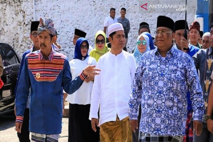 Gubernur pastikan bangun kembali rumah korban bentrokan Buton