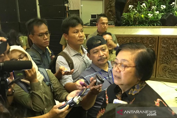 Indonesia to re-export illegal plastic waste