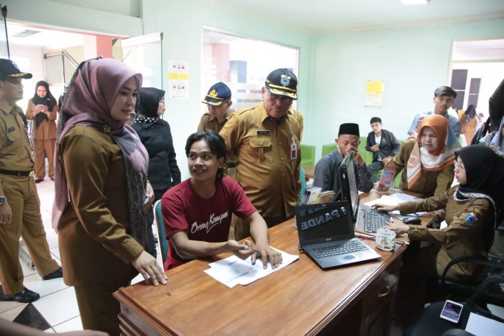 Bupati Pandeglang minta Kepala OPD tegas pantau kinerja bawahannya